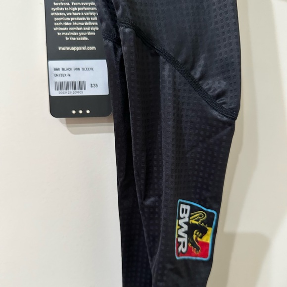 BWR arm warmer/coolers never worn NWT Medium - Picture 4 of 5